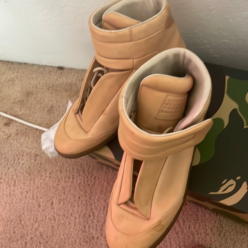 Madison Margelas got a couple stains on em but good money